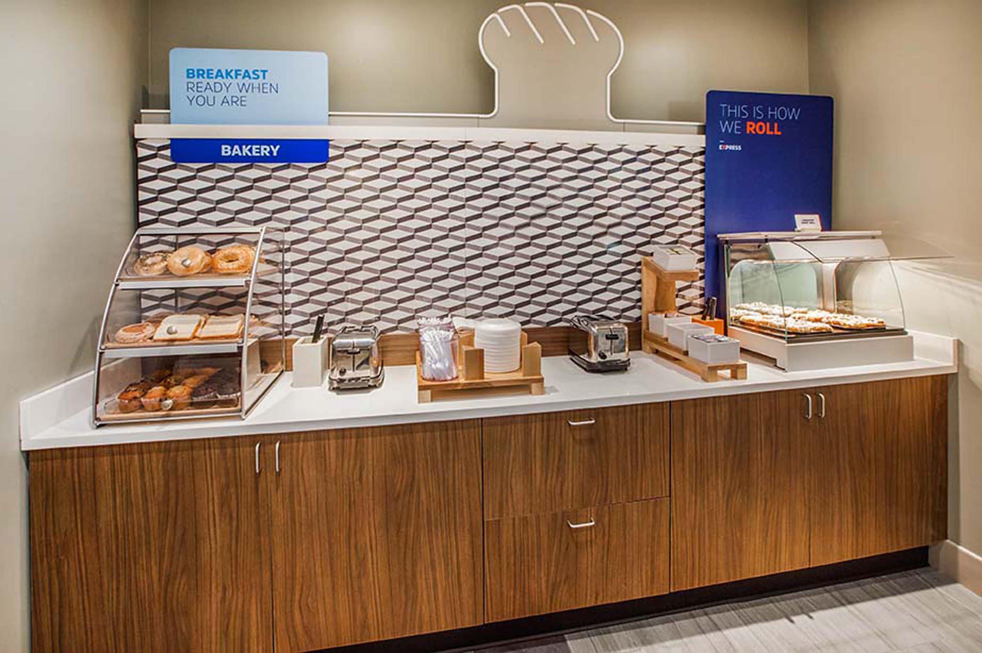 Holiday Inn Express Venice By Ihg Exterior foto